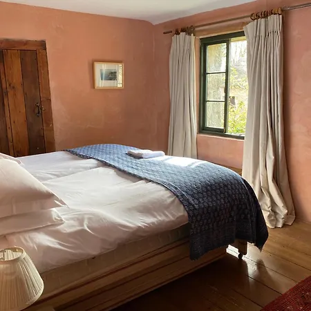 The Barn, Higher Boden, Manaccan, Helston, Cornwall